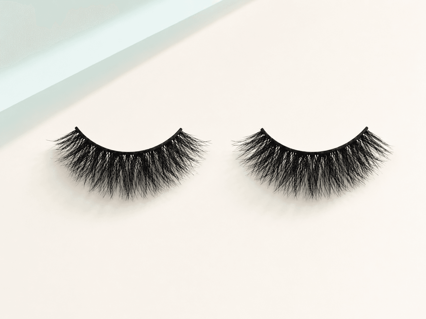 Doll Eye lash style direction